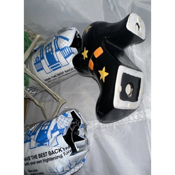 3 x Stretchy Spider Web Halloween Cobweb With Scary Spiders Witch Shoe Skeleton - Picture 8 of 10